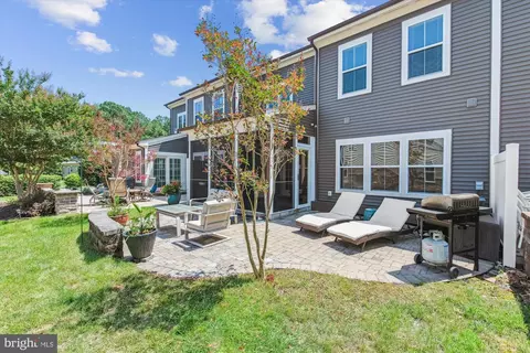 Exterior - 36403 Junco Rd #211B, Ocean View, DE 19970 photo 6 of 14