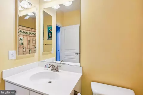 Bath - 36403 Junco Rd #211B, Ocean View, DE 19970 photo 3 of 3