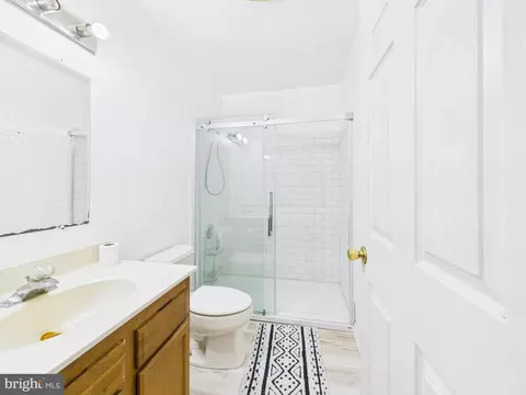 Bath - 23338 Park Ave, Georgetown, DE 19947 photo 1 of 1