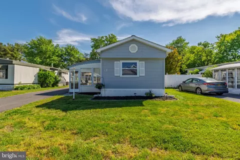 11 Colonial Ln, Rehoboth Beach, DE 19971