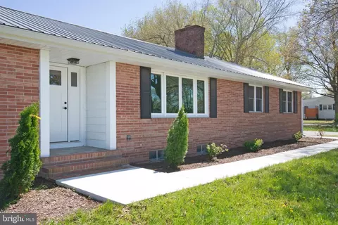 Exterior - 26854 Broadkill Rd, Milton, DE 19968 photo 5 of 12