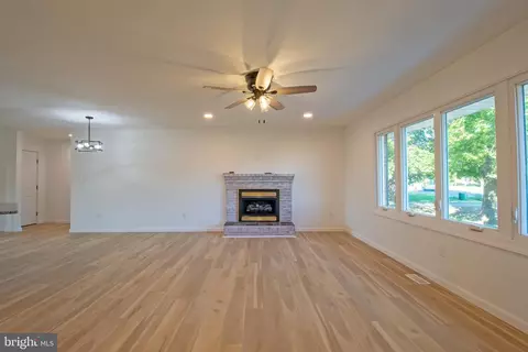 Living - 26854 Broadkill Rd, Milton, DE 19968 photo 3 of 3