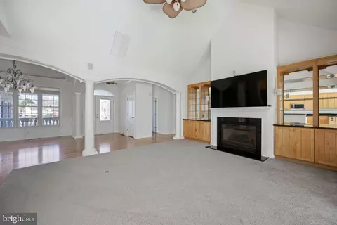 Living - 33100 Grape Vine Ct, Lewes, DE 19958 photo 1 of 6