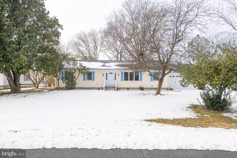 18332 Pine Ln, Lewes, DE 19958