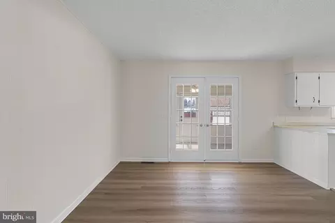 Living - 18332 Pine Ln, Lewes, DE 19958 photo 6 of 6