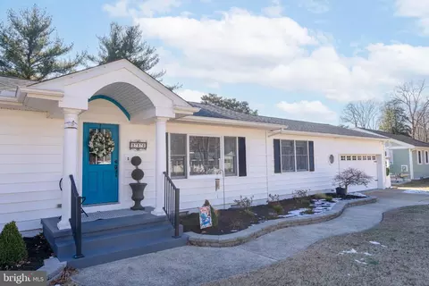 37376 Benita St, Ocean View, DE 19970