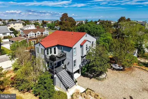 204 Massachusetts Ave, Lewes, DE 19958