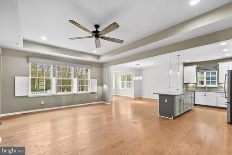 Living - 322 Mariners Cir, Milton, DE 19968 photo 2 of 3