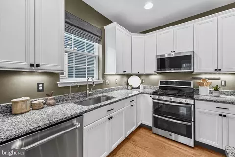 Kitchen - 322 Mariners Cir, Milton, DE 19968 photo 1 of 2