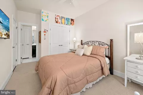 Bedroom - 26409 Kingfisher Rd, Ocean View, DE 19970 photo 5 of 12