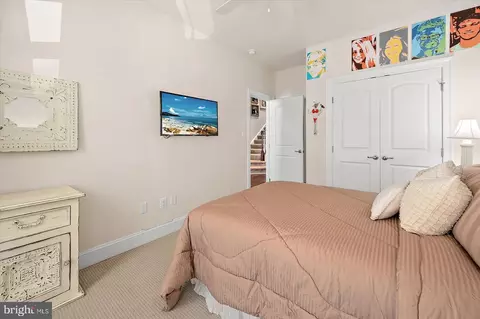 Bedroom - 26409 Kingfisher Rd, Ocean View, DE 19970 photo 6 of 12