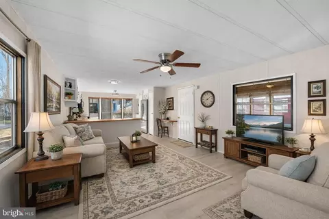 30217 Holly Ln, Lewes, DE 19958