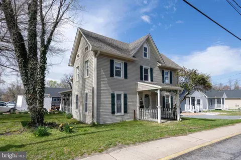 2 N Market St, Seaford, DE 19973