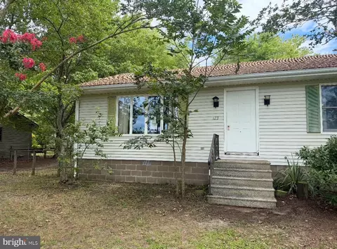Exterior - 37339 Main St, Ocean View, DE 19970 photo 1 of 4