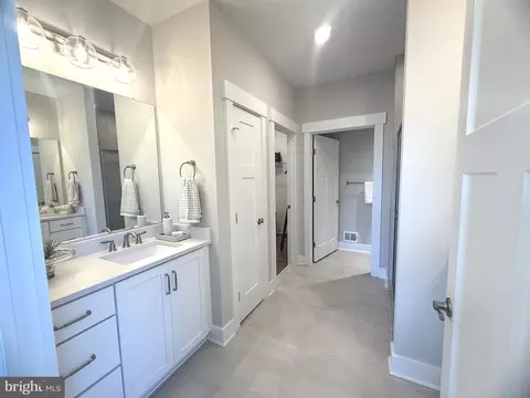 Entry Way - 23516 E Gate Dr, Frankford, DE 19945 photo 4 of 5