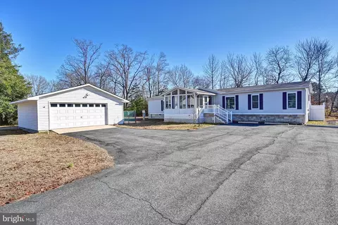 37466 Shady Ct, Ocean View, DE 19970