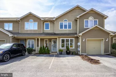 210 Lakeside Dr, Lewes, DE 19958