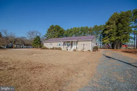 Exterior - 6761 Sharptown Rd, Laurel, DE 19956 photo 1 of 5