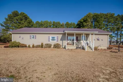 6761 Sharptown Rd, Laurel, DE 19956