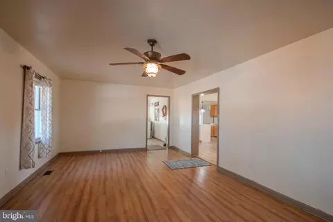 Entry Way - 6761 Sharptown Rd, Laurel, DE 19956 photo 2 of 2
