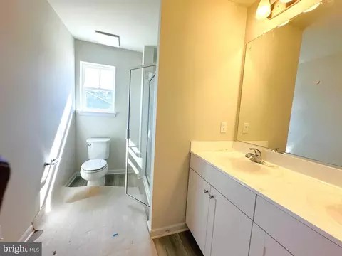 Bath - 700 R Wilson Loop #HOME 103, Georgetown, DE 19947 photo 2 of 2