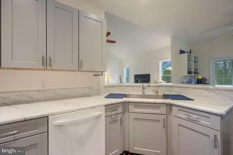 Kitchen - 16244 Edgewater Dr, Milton, DE 19968 photo 2 of 2