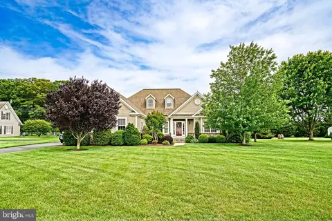 16402 Winding River Dr, Milton, DE 19968