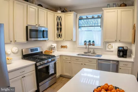 Kitchen - 305 Prospect St, Milton, DE 19968 photo 3 of 3