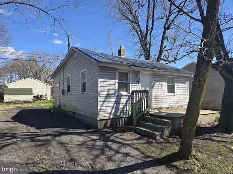 60 E Railroad Ave, Selbyville, DE 19975