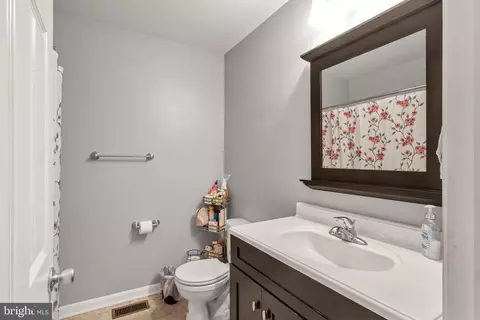 Bath - 31566 White St, Laurel, DE 19956 photo 1 of 1