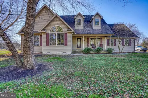 36620 Robin Hood Rd, Delmar, DE 19940