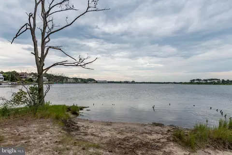 305 Drake Dr, Bethany Beach, DE 19930 photo 4