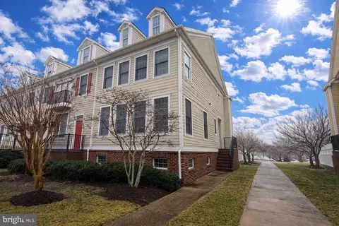 12 Village Green Dr, Ocean View, DE 19970