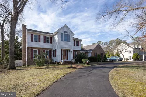 4 Greenleaf Ln, Seaford, DE 19973