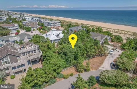 9 Hall Ave, Rehoboth Beach, DE 19971