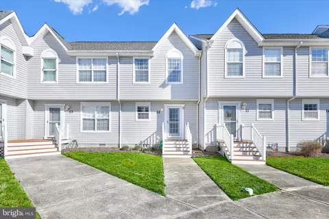 38172 Beachwood Ct #12, Frankford, DE 19945