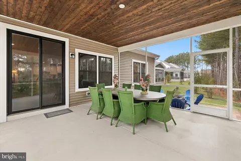 Exterior - 43 Stingray Harbor Dr, Ocean View, DE 19970 photo 3 of 7