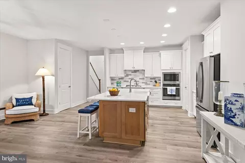 Kitchen - 43 Stingray Harbor Dr, Ocean View, DE 19970 photo 4 of 4
