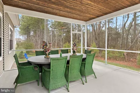 Exterior - 43 Stingray Harbor Dr, Ocean View, DE 19970 photo 5 of 7