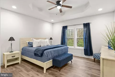 Bedroom - 43 Stingray Harbor Dr, Ocean View, DE 19970 photo 1 of 14