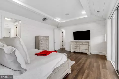 Bedroom - 20157 W Piney Grove Rd, Georgetown, DE 19947 photo 3 of 12