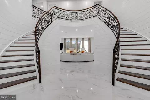 Entry Way - 20157 W Piney Grove Rd, Georgetown, DE 19947 photo 1 of 13