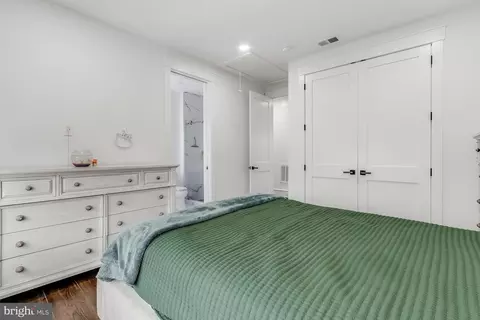 Bedroom - 20157 W Piney Grove Rd, Georgetown, DE 19947 photo 6 of 12