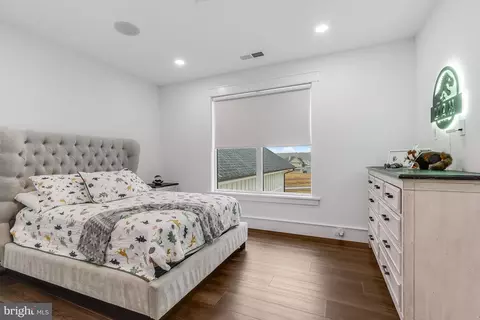 Bedroom - 20157 W Piney Grove Rd, Georgetown, DE 19947 photo 7 of 12