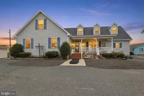 38967 Willow Ln, Fenwick Island, DE 19944