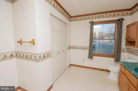Bath - 35572 Jami Ave, Laurel, DE 19956 photo 3 of 5