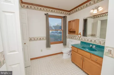 Bath - 35572 Jami Ave, Laurel, DE 19956 photo 4 of 5