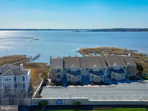 40084 Grant Dr #74, Fenwick Island, DE 19944