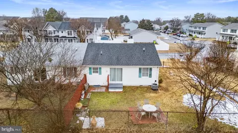 View/Area - 405 S Spinnaker Ln, Milton, DE 19968 photo 2 of 6