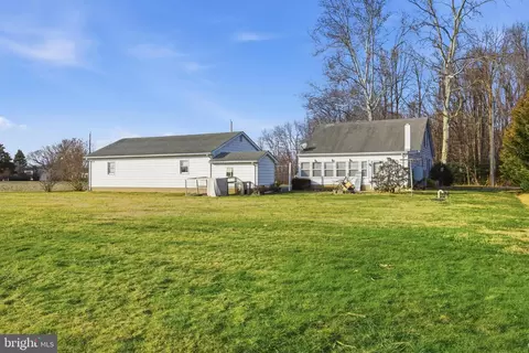 Exterior - 16924 Rust Rd, Milford, DE 19963 photo 5 of 5